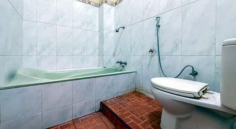 Hotel Shinta 2 Near Alun Alun Kertosono image
