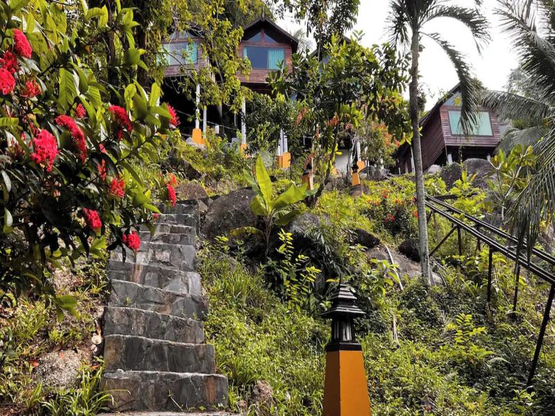 Kawarin Secret Hut Hotel And Resort image