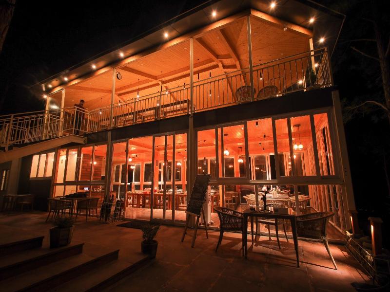 The Woods Retreat