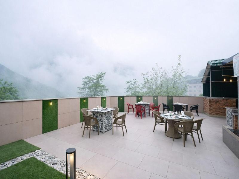 Hotel La Eden image