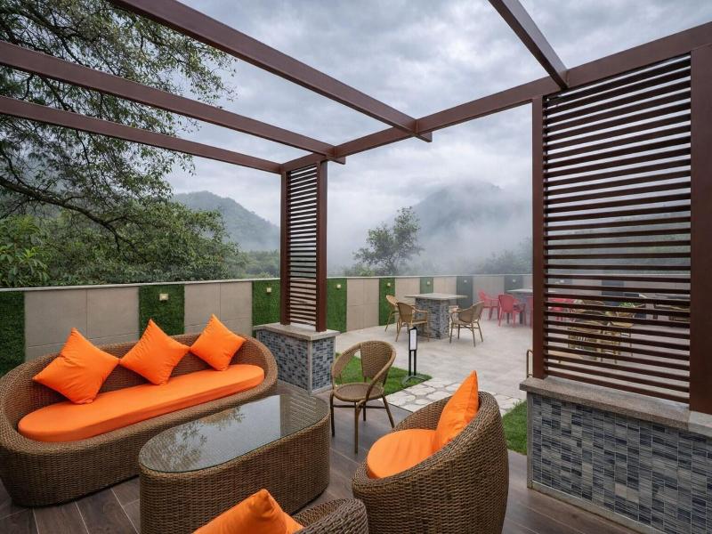 Hotel La Eden image