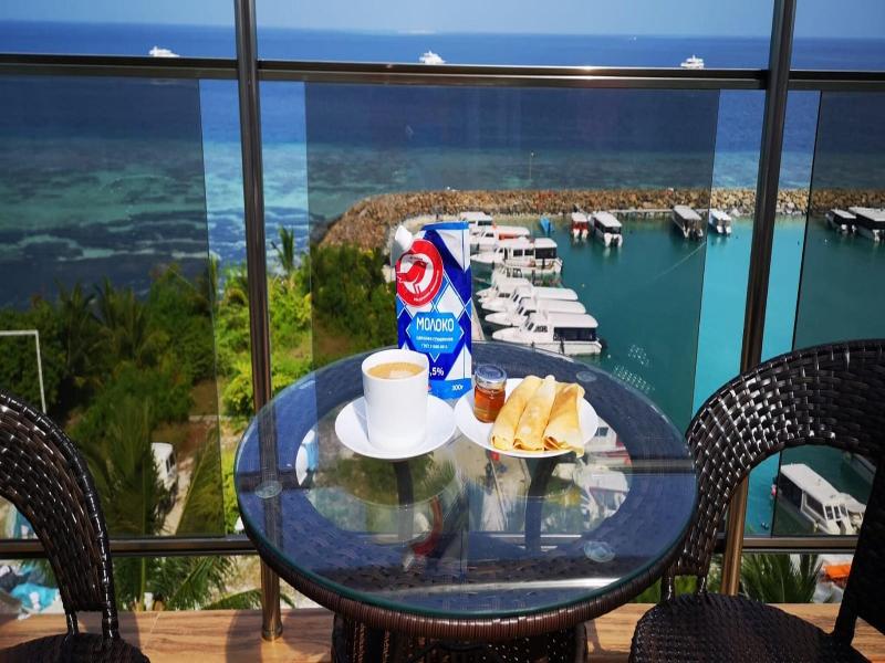 iCom Marina Sea View image