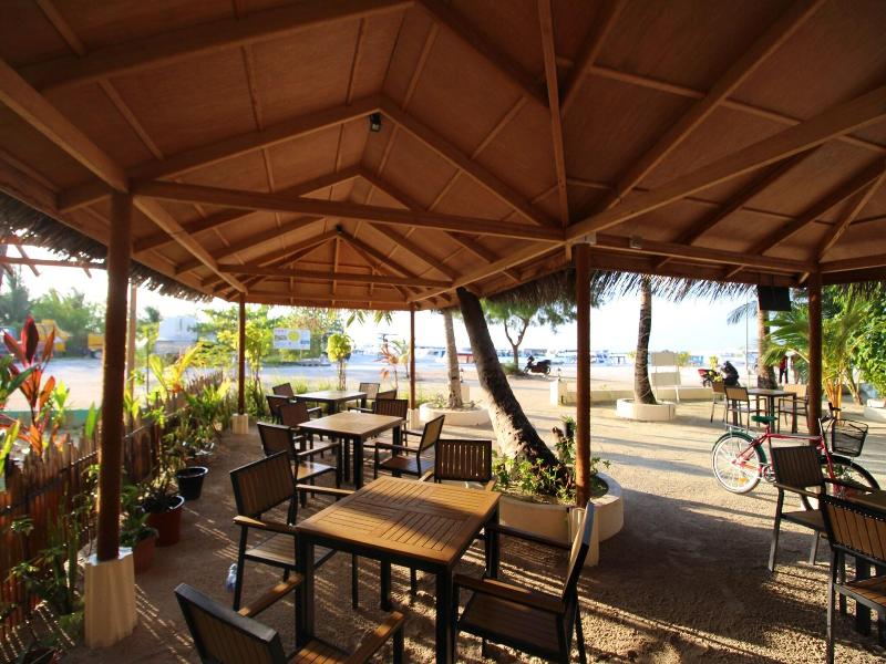 iCom Marina Sea View image