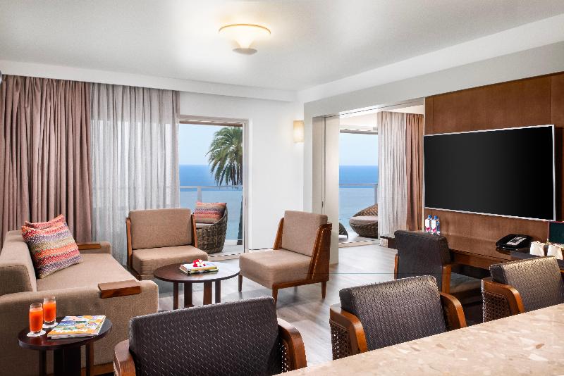 Crowne Plaza Fiji Nadi Bay Resort & Spa gallery photo 23