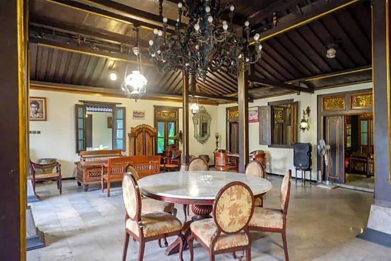 Cakra Homestay Solo RedPartner