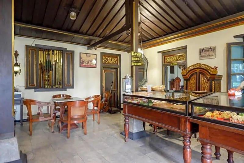 Cakra Homestay Solo RedPartner