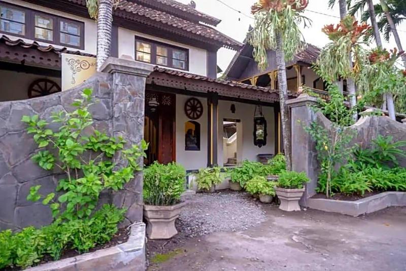 Cakra Homestay Solo RedPartner