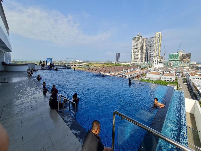 Swan Garden Resort Hotel image