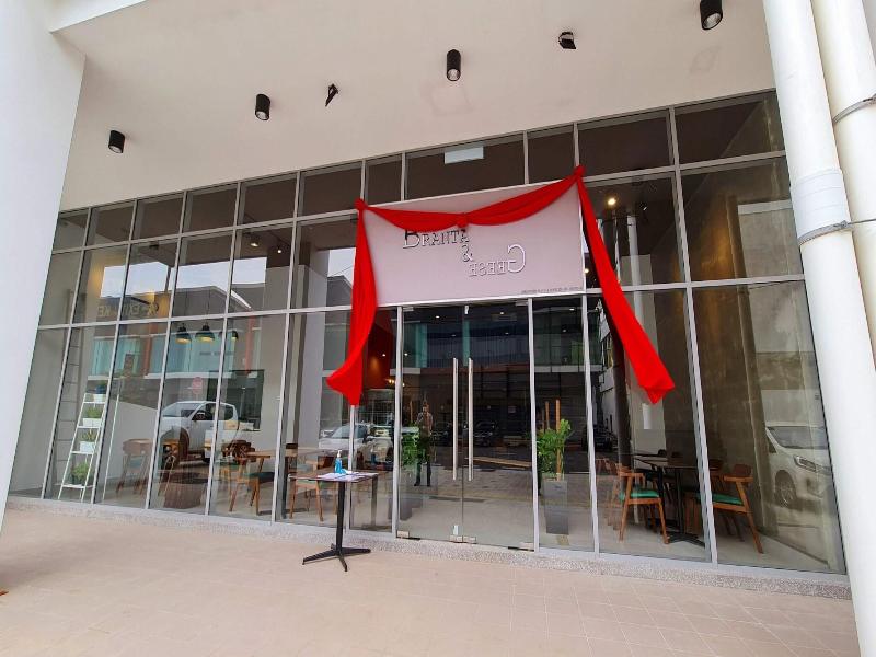 Swan Garden Resort Hotel image