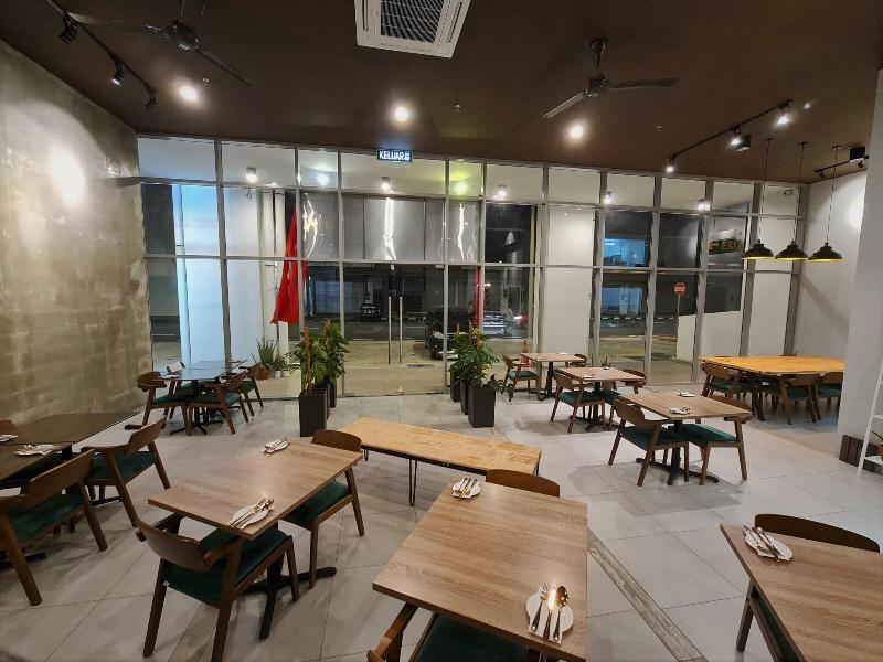 Swan Garden Resort Hotel image