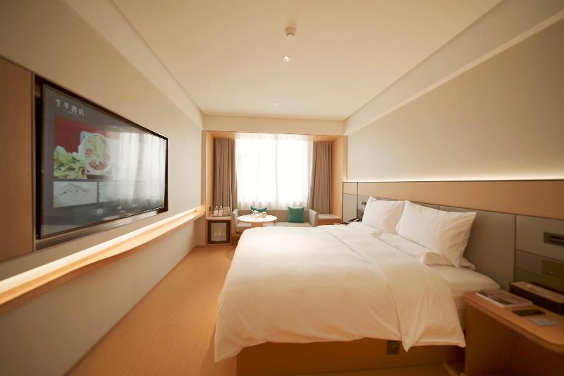 JI Hotel Beijing Changping Xiguan Island image