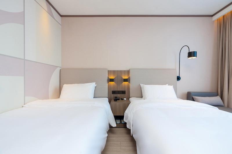 Hanting Hotel Beijing Changping Shahe Gonghua image