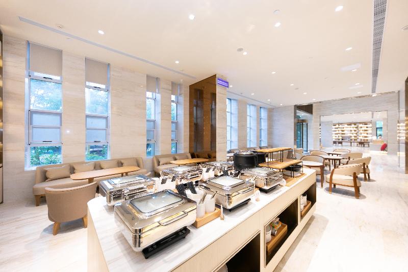 JI Hotel Xiangyang World Financial City image