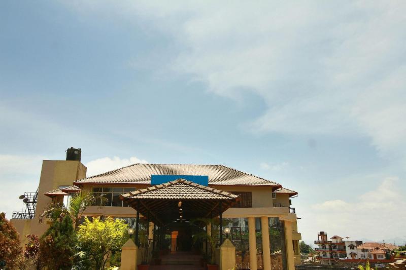 Oyo 17387 Hilldale Resorts