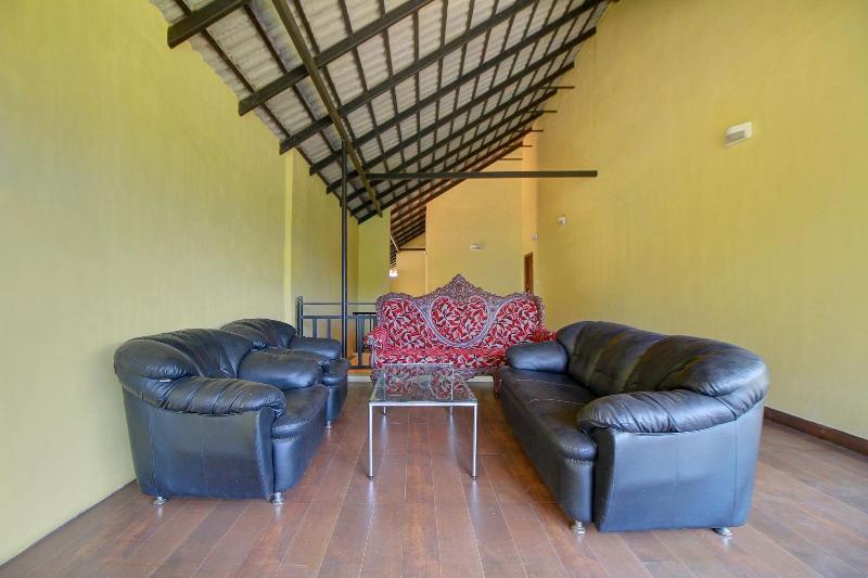 Oyo 17387 Hilldale Resorts image