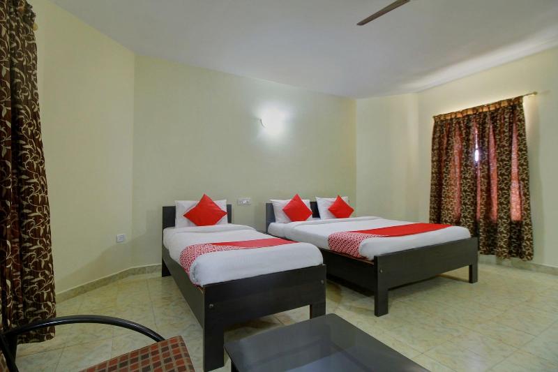 Oyo 17387 Hilldale Resorts image