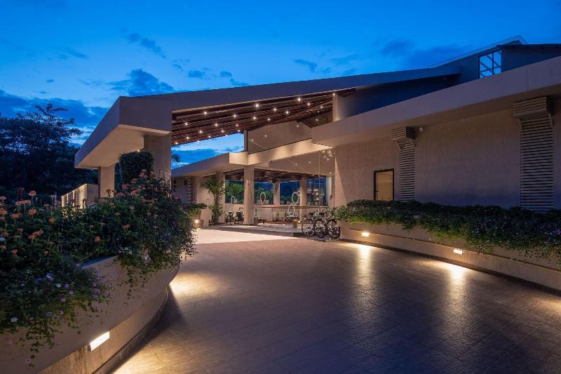 Niraamaya Retreats Samroha Athirappilly image