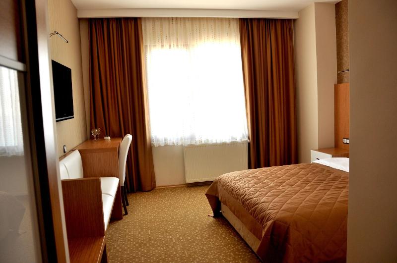 Amazon Aretias Hotel — photo 3