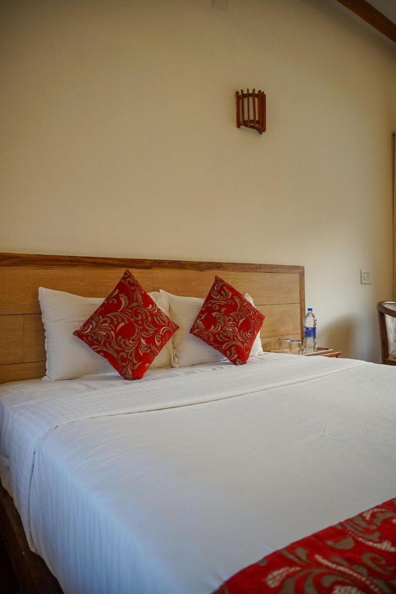 Willow Heights Athirapally image