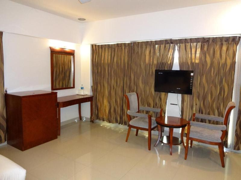 Hotel Kunnathan Residency image