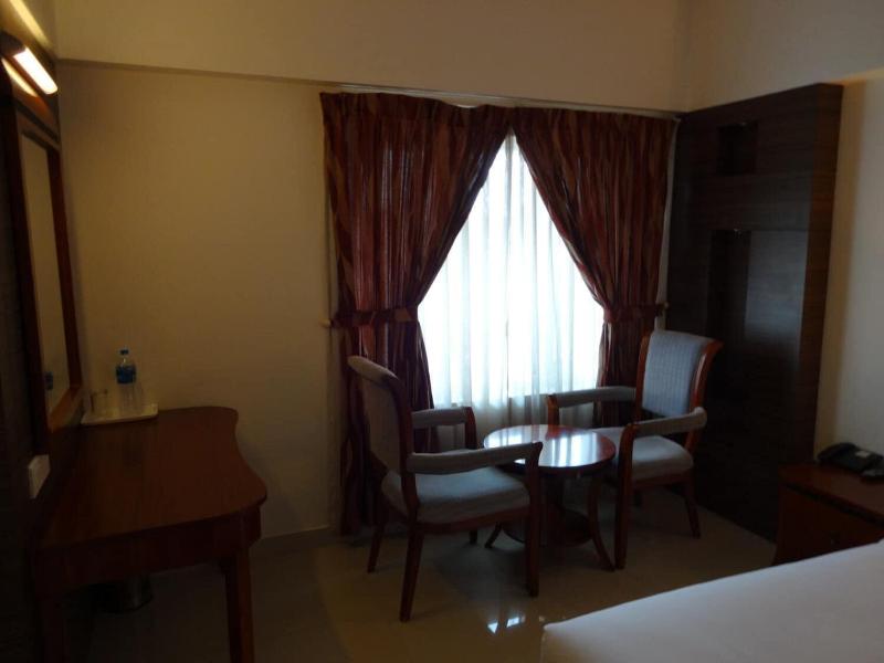 Hotel Kunnathan Residency image