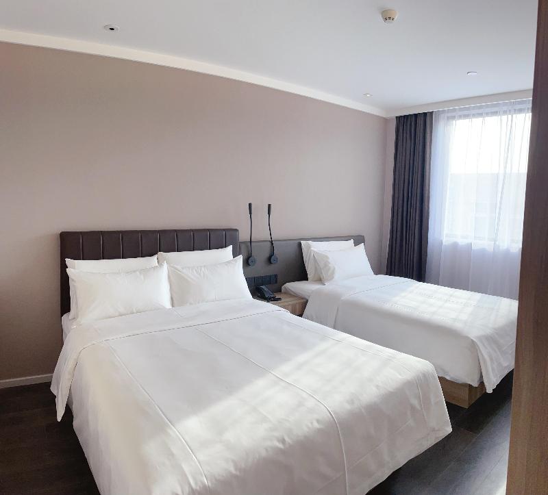 Hanting Hotel Shanghai Shidongkou Wharf image