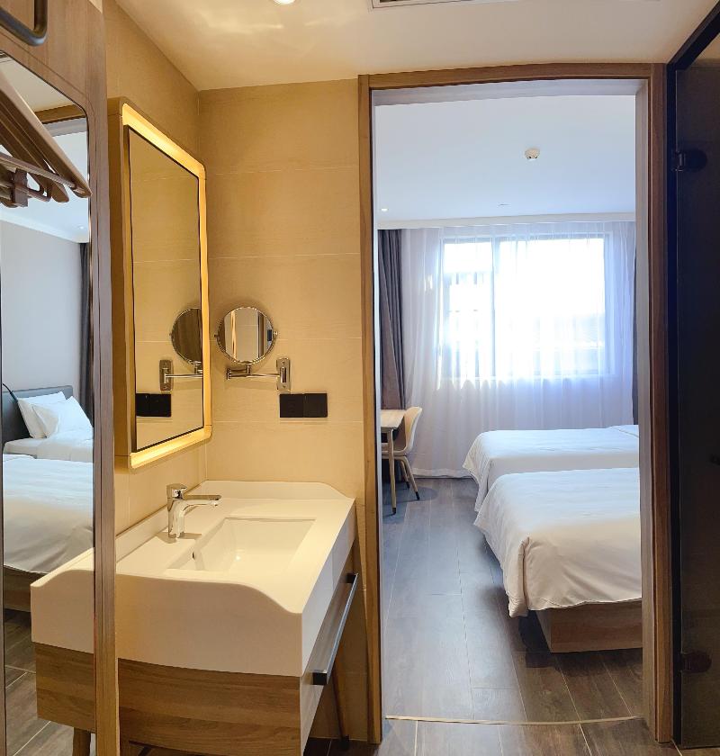 Hanting Hotel Shanghai Shidongkou Wharf image