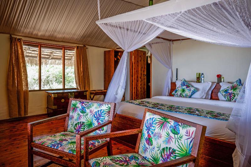Saadani Safari Lodge image