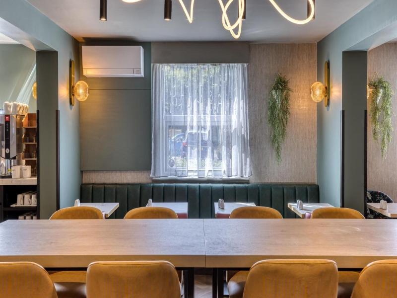 Premier Inn Newcastle - Holystone image