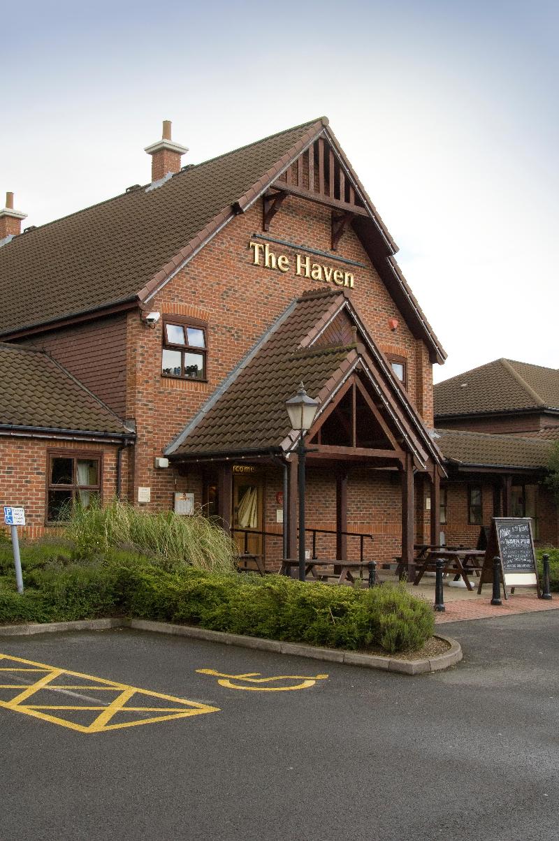 Premier Inn Grimsby image