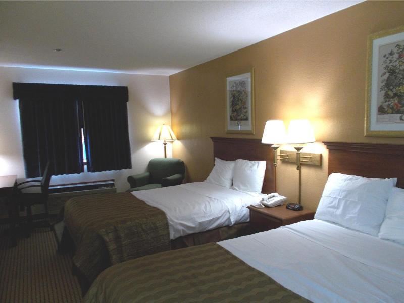 Royalton Inn And Suites Wilmington image