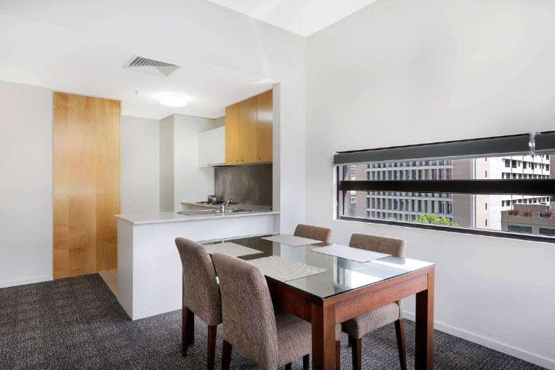 Melbourne CBD Central Apartment Hotel image