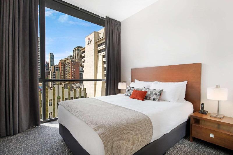Melbourne CBD Central Apartment Hotel image