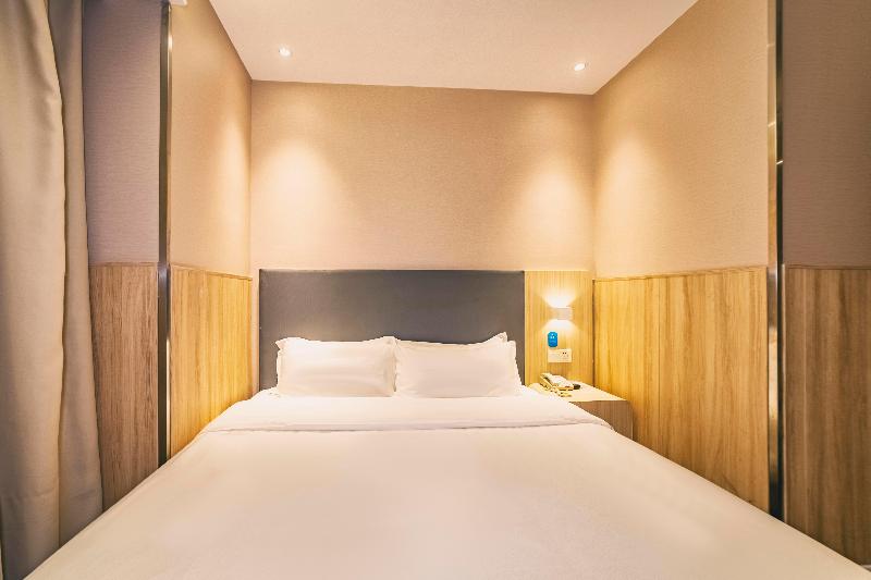 Hanting Hotel Qingdao Zhanqiao Railway Statio image