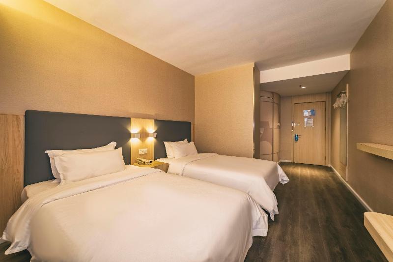 Hanting Hotel Qingdao Zhanqiao Railway Statio image