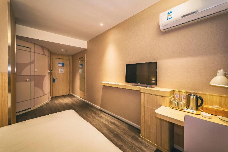Hanting Hotel Qingdao Zhanqiao Railway Statio image