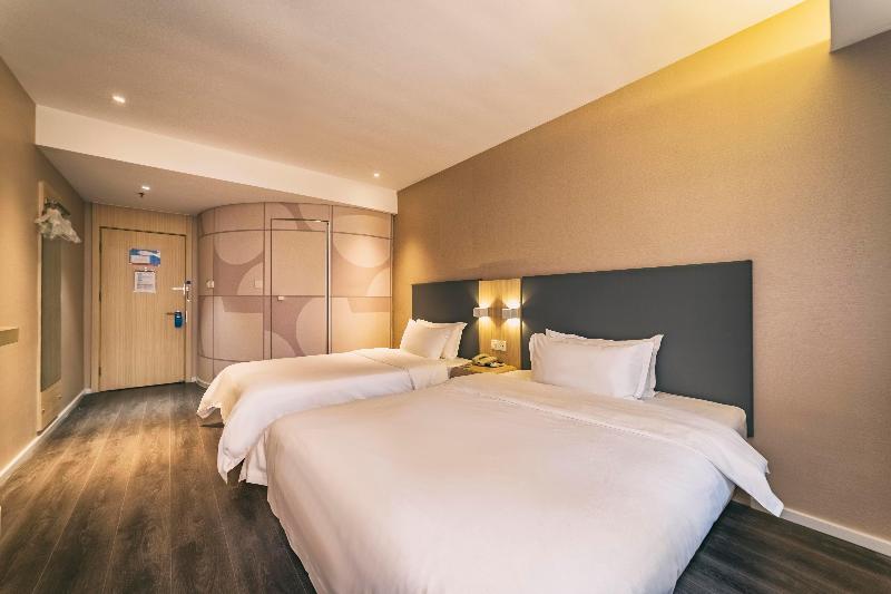 Hanting Hotel Qingdao Zhanqiao Railway Statio image