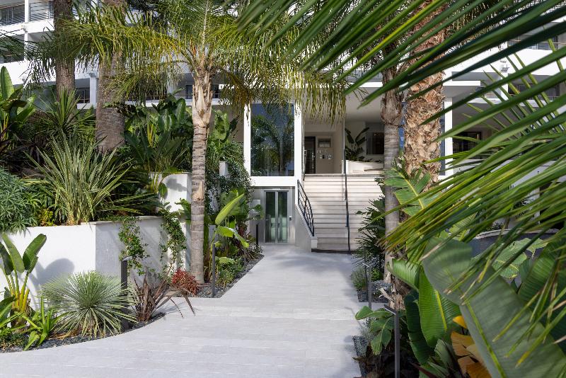 Staybridge Suites Cannes Centre 3