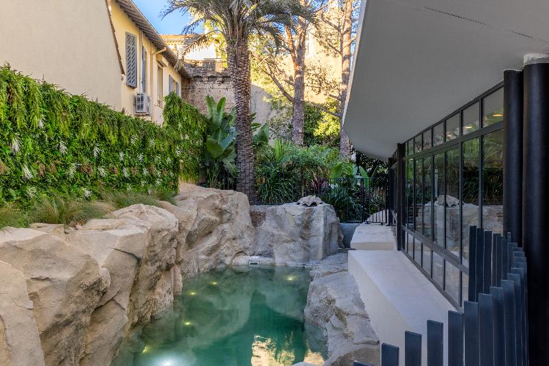Staybridge Suites Cannes Centre 5