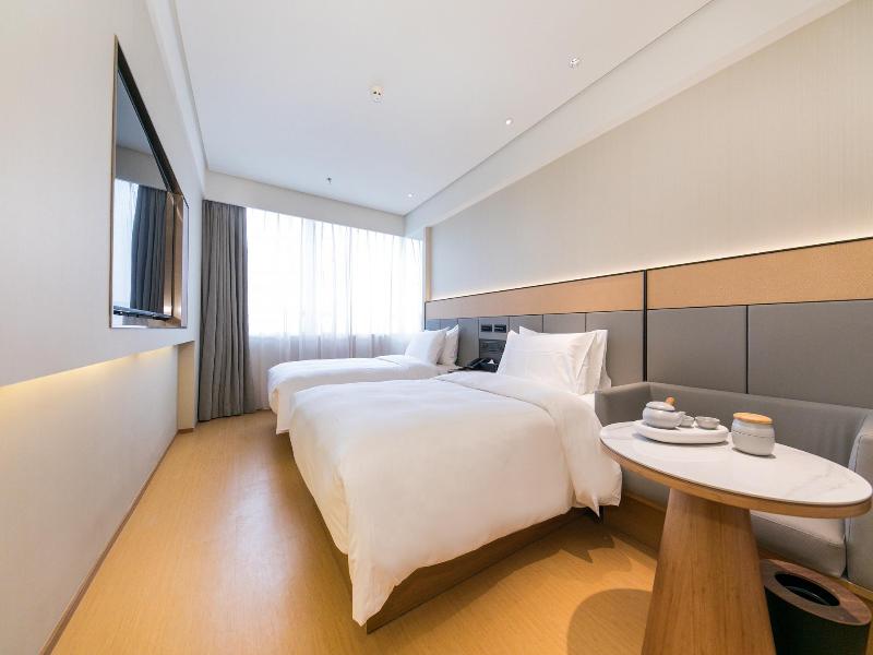 JI Hotel Shanghai People's Square North Cheng image