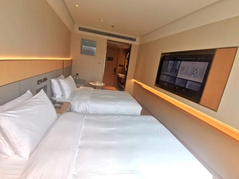 JI Hotel Shanghai People's Square North Cheng image