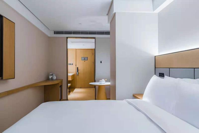 JI Hotel Shanghai Changcheng Building image