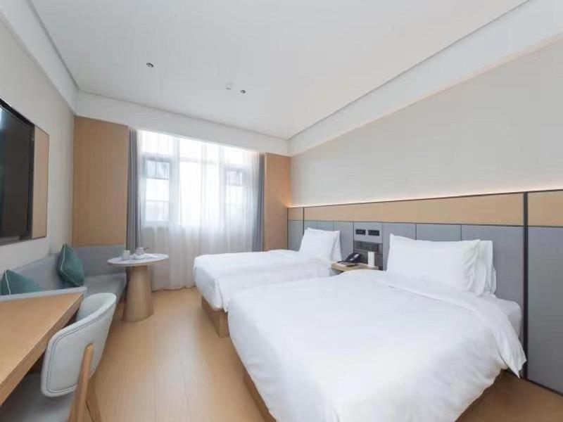JI Hotel Shanghai Changcheng Building image