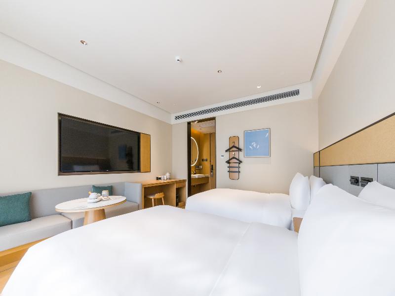 JI Hotel Shanghai Changcheng Building image