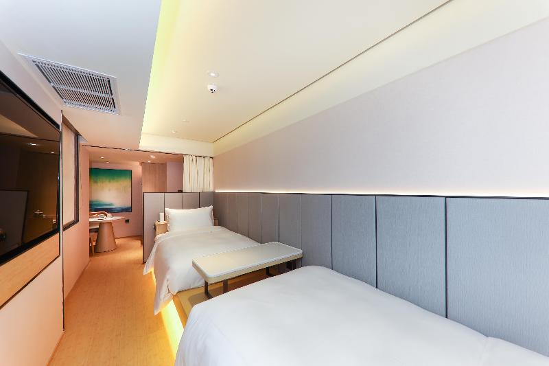 JI Hotel Chongqin Guanyinqiao Pedestrian Stre image
