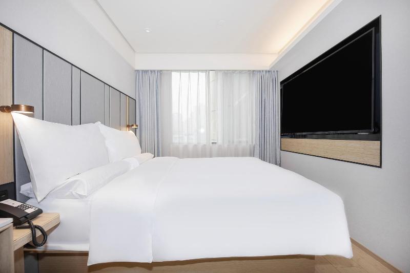 JI Hotel Chongqin Guanyinqiao Pedestrian Stre image