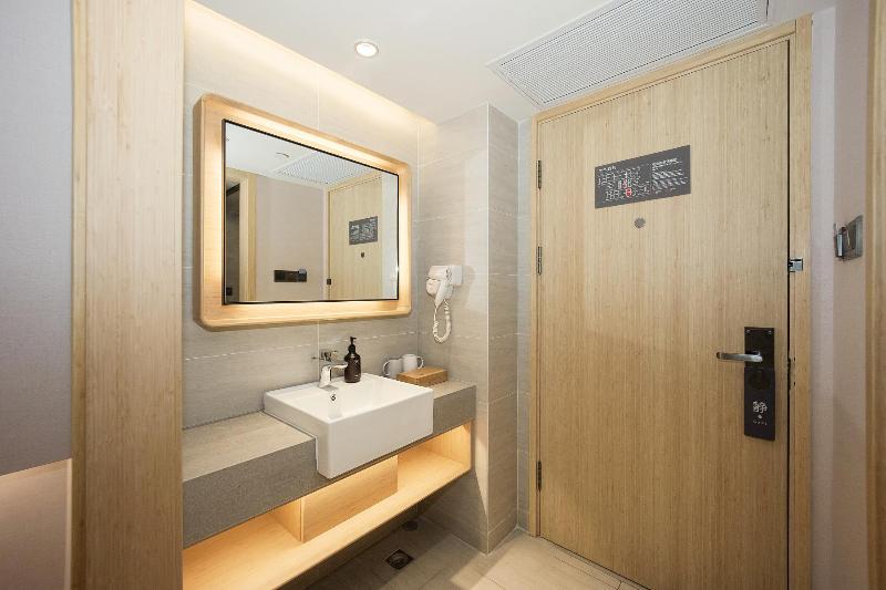 JI Hotel Chongqin Guanyinqiao Pedestrian Stre image