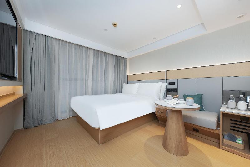 JI Hotel Shanghai Wujiaochang Xiangyin Road image