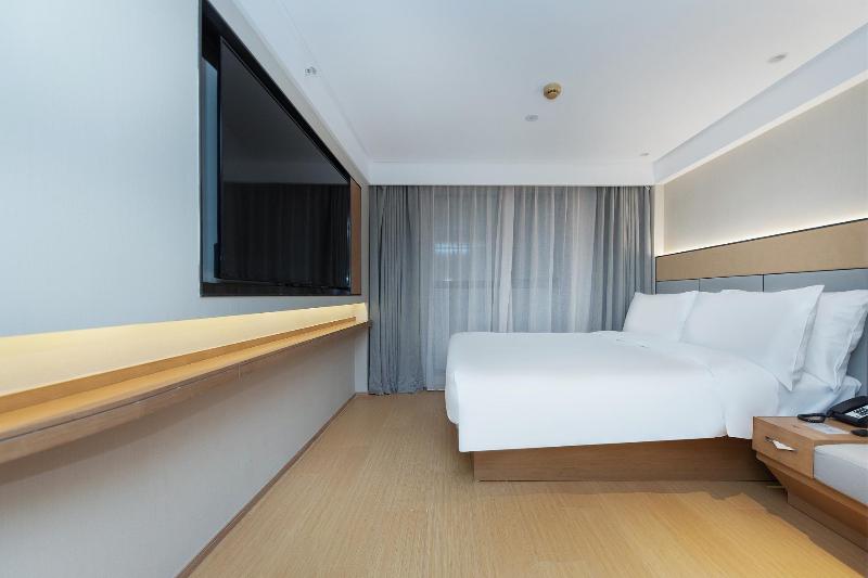JI Hotel Shanghai Wujiaochang Xiangyin Road image