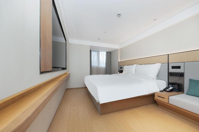 JI Hotel Shanghai Wujiaochang Xiangyin Road image